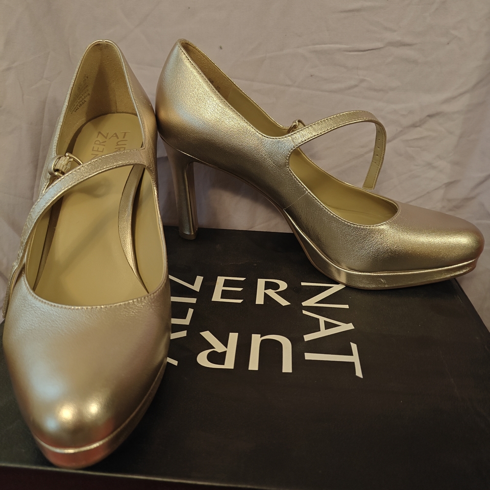 Elegant Gold Mary Jane Heels